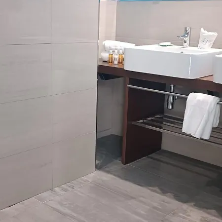 Apartment Belvilla By Oyo Con Patio *